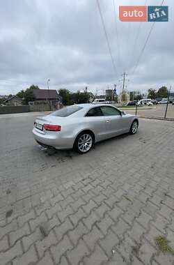 Купе Audi A5 2010 в 