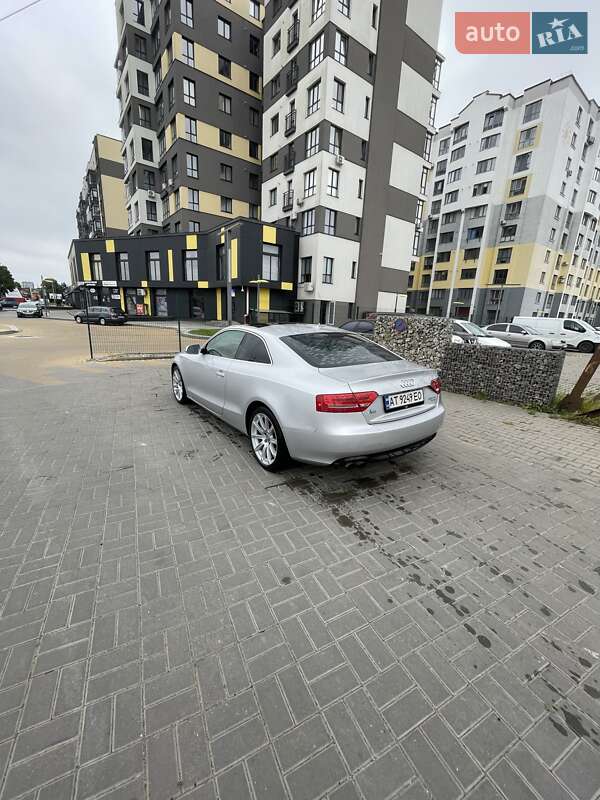 Купе Audi A5 2010 в Ивано-Франковске