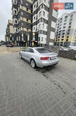 Купе Audi A5 2010 в 