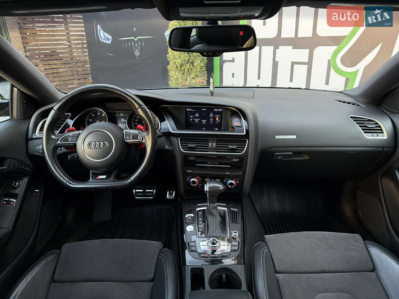 Купе Audi A5 2015 в Киеве