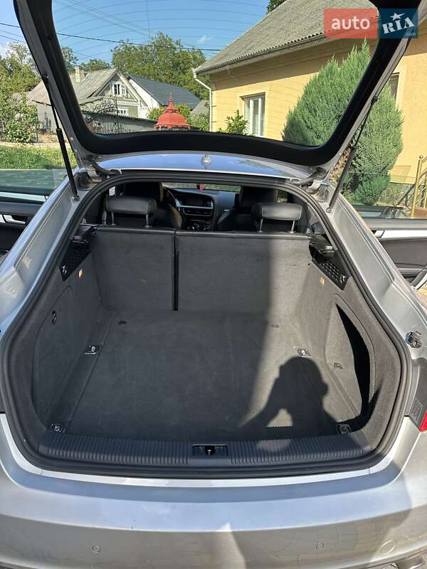 Купе Audi A5 2010 в Черновцах
