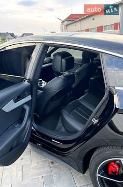 Лифтбек Audi A5 2017 в 