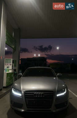Купе Audi A5 2009 в 
