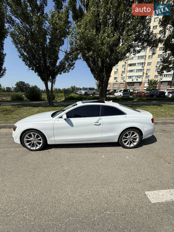 Купе Audi A5 2013 в Киеве