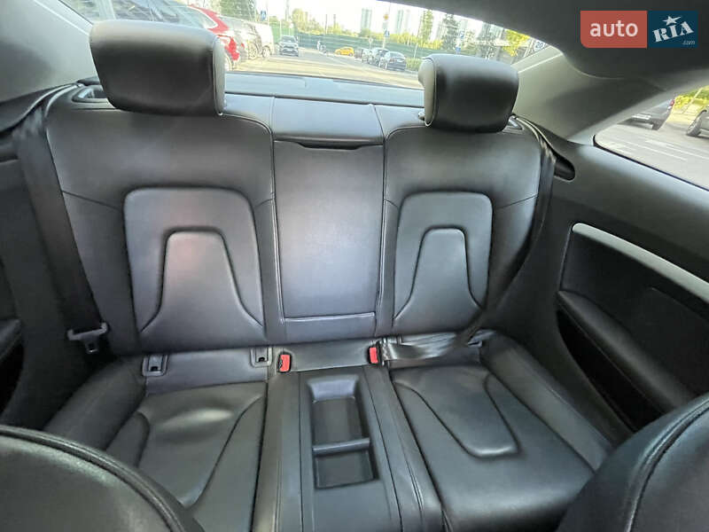 Купе Audi A5 2015 в Києві фото 12 Купе Audi A5 2015 в Києві
