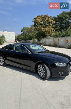 Купе Audi A5 2011 в 