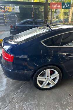 Купе Audi A5 2010 в 