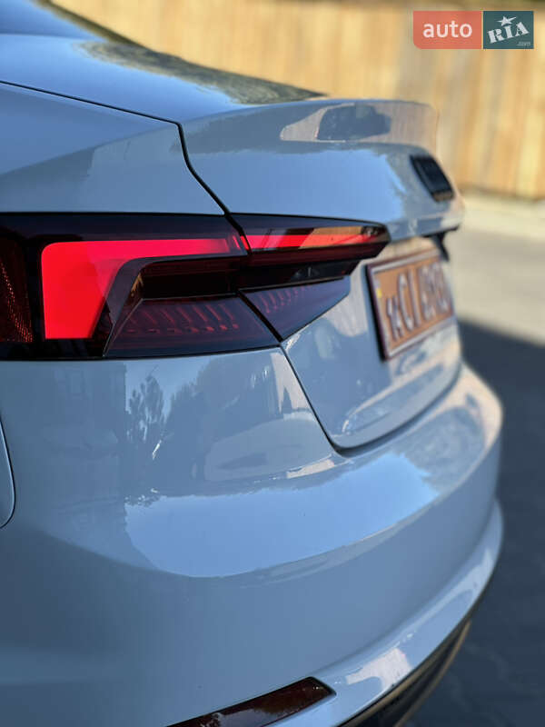 Купе Audi A5 2017 в Киеве