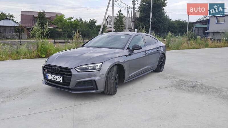 Купе Audi A5 2017 в Киеве