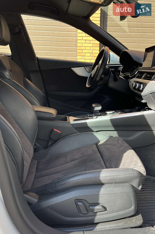 Купе Audi A5 2017 в Киеве