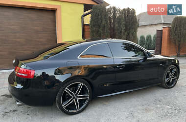 Купе Audi A5 2010 в 