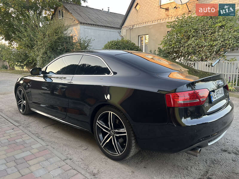Купе Audi A5 2010 в Дніпрі
