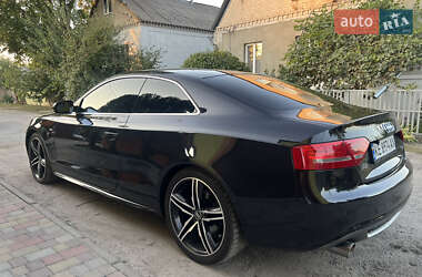 Купе Audi A5 2010 в 