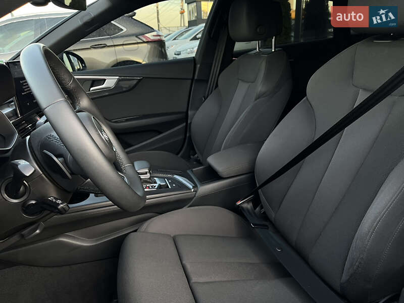 Ліфтбек Audi A5 2023 в Львові