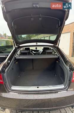 Купе Audi A5 2011 в Чернівцях