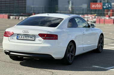 Купе Audi A5 2011 в 