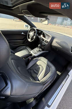 Купе Audi A5 2011 в 