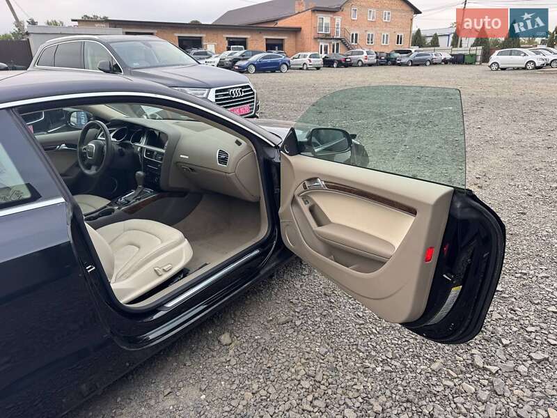Купе Audi A5 2011 в Луцке