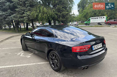 Купе Audi A5 2010 в 