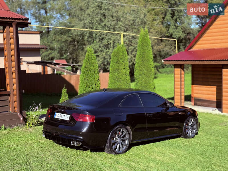 Купе Audi A5 2015 в Тячеве