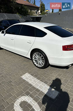 Купе Audi A5 2010 в 