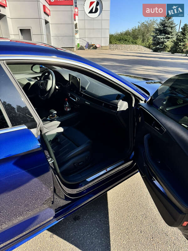 Лифтбек Audi A5 2021 в Киеве фото 10 Лифтбек Audi A5 2021 в Киеве