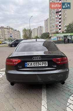 Купе Audi A5 2010 в 