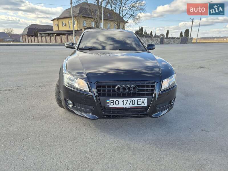 Купе Audi A5 2011 в Бучаче