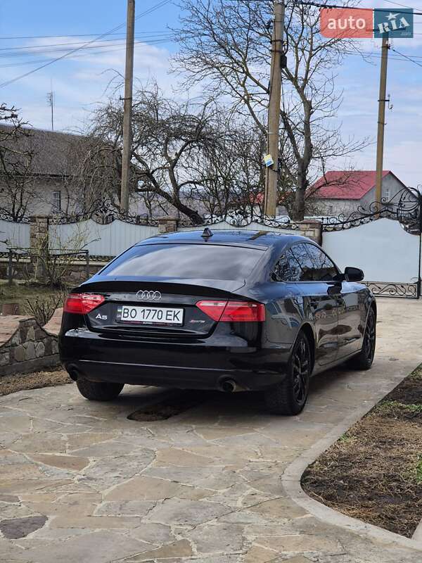 Купе Audi A5 2011 в Бучаче