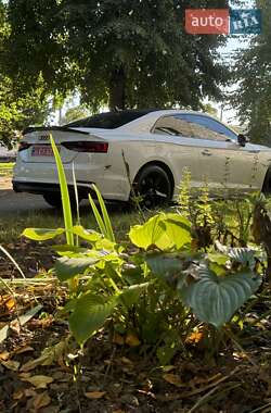 Купе Audi A5 2017 в 