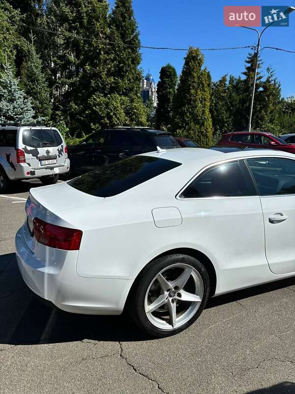 Купе Audi A5 2015 в Киеве