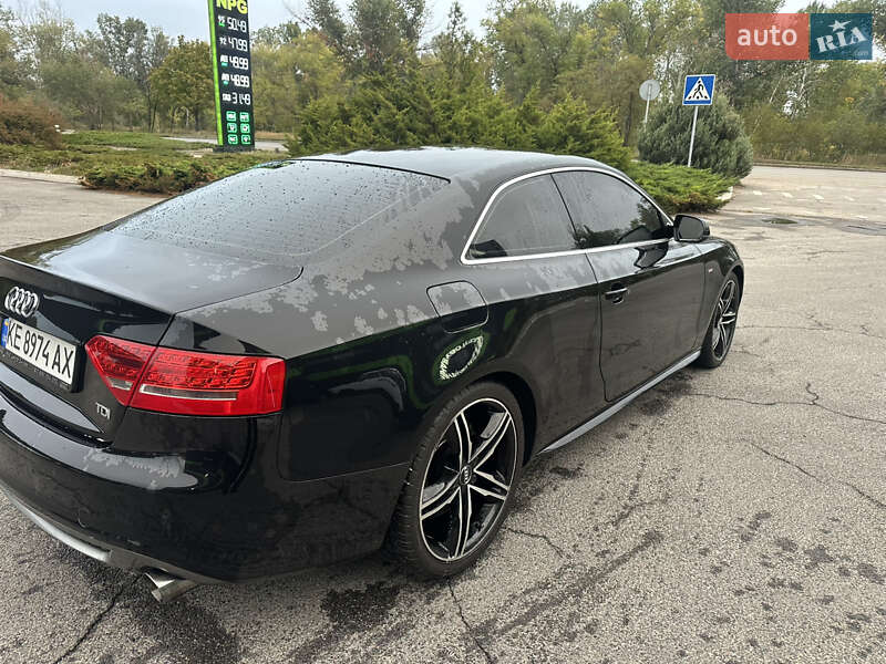 Купе Audi A5 2010 в Днепре