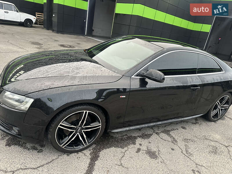 Купе Audi A5 2010 в Днепре