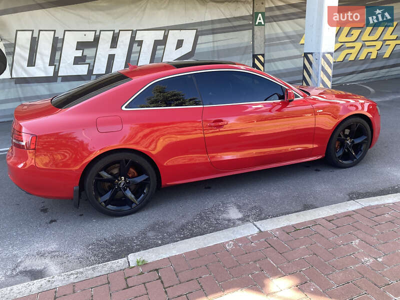 Купе Audi A5 2011 в Киеве