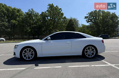 Купе Audi A5 2011 в 