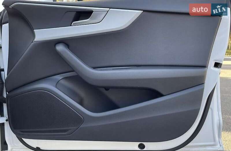 Купе Audi A5 2017 в Киеве