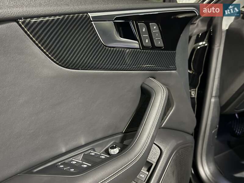 Лифтбек Audi A5 2022 в Одессе