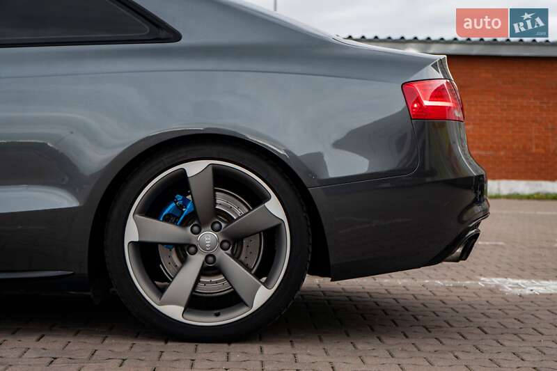 Купе Audi A5 2014 в Киеве