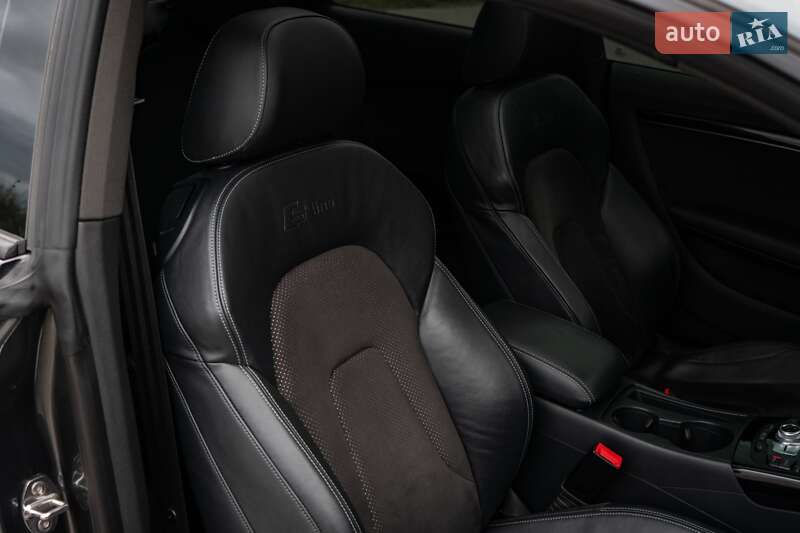Купе Audi A5 2014 в Киеве
