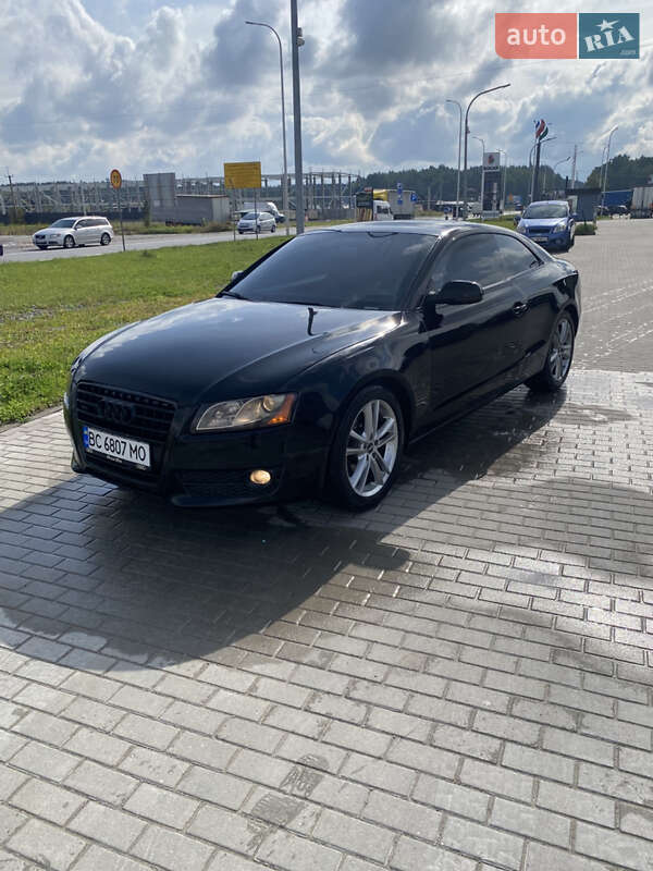 Купе Audi A5 2010 в 