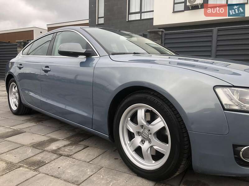 Купе Audi A5 2009 в Петропавловской Борщаговке