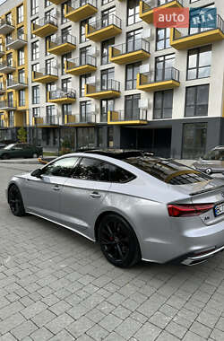 Ліфтбек Audi A5 2022 в 