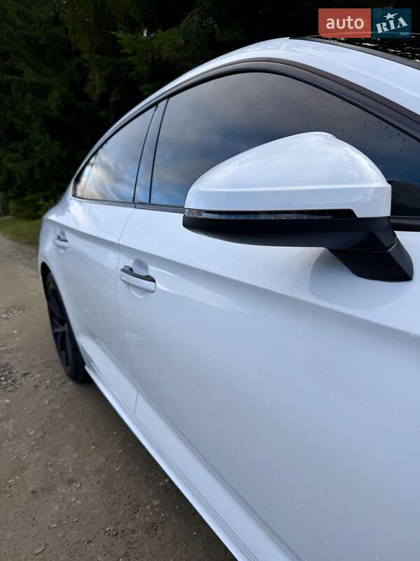 Лифтбек Audi A5 2020 в Киеве