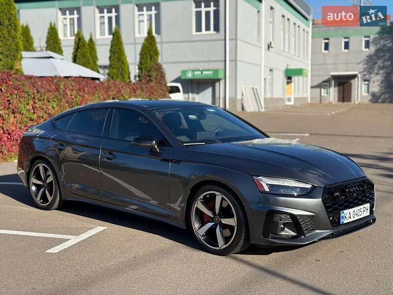 Лифтбек Audi A5 2023 в 