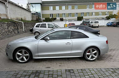 Купе Audi A5 2011 в 