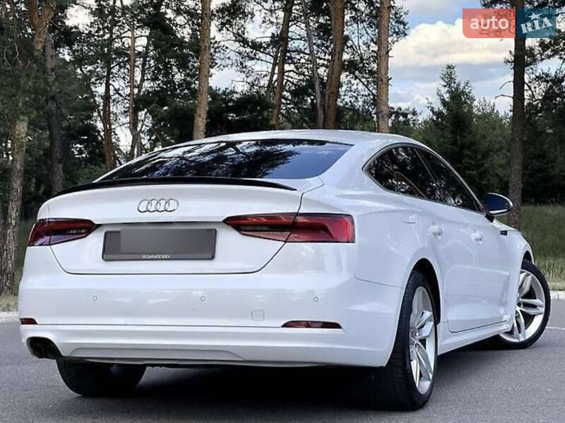 Купе Audi A5 2017 в Киеве