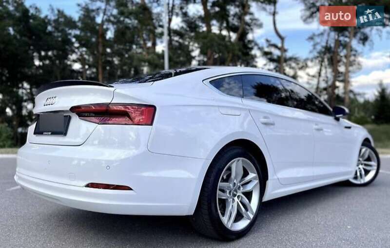 Купе Audi A5 2017 в Киеве