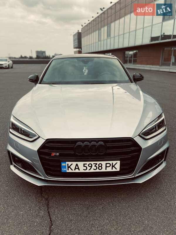 Купе Audi A5 2017 в Киеве