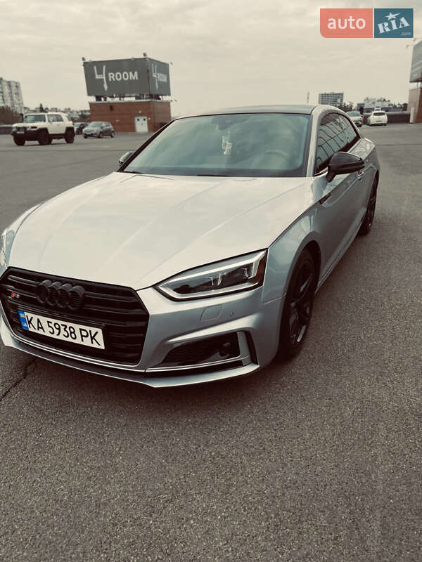 Купе Audi A5 2017 в Киеве