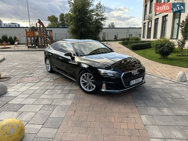 Ліфтбек Audi A5 2020 в  фото Ліфтбек Audi A5 2020 в